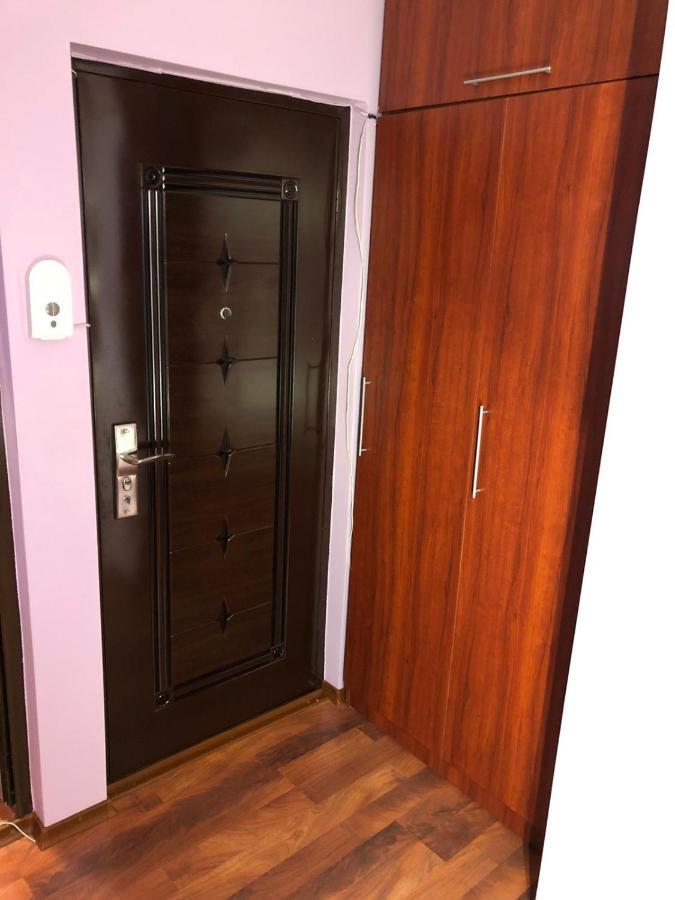 Clau Apartment Galati  Bagian luar foto